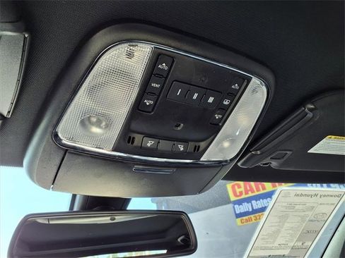 Used 2022 Chrysler 300 S image 22