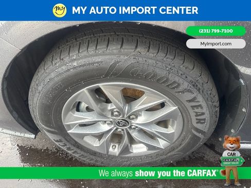 Used 2021 Toyota Sienna XLE w/ XLE Plus Package AWD/4WD image 7