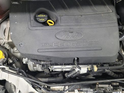 Used 2018 Ford Escape SE w/ SE Sport Appearance Package image 30