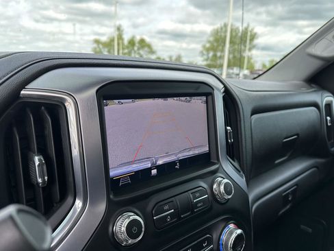 Used 2019 GMC Sierra 1500 SLT w/ SLT Premium Plus Package AWD/4WD image 29