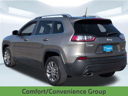 Used 2021 Jeep Cherokee Latitude Lux w/ Comfort/Convenience Group FWD image 4
