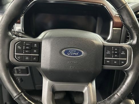 Used 2022 Ford F150 Lariat w/ Equipment Group 502A High image 17