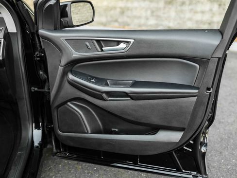 Used 2023 Ford Edge SEL image 14