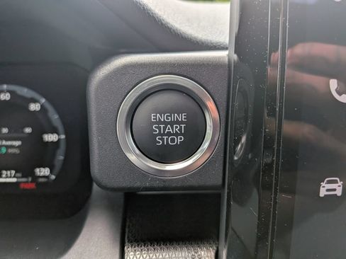 Used 2025 Toyota 4Runner Limited RWD image 18
