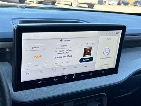 Used 2025 Ford Maverick XLT w/ Equipment Group 302A image 31