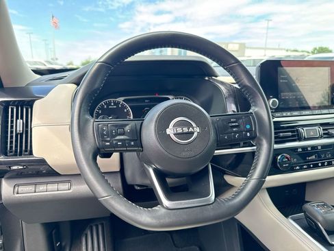 Used 2023 Nissan Pathfinder SV w/ Cargo Package AWD/4WD image 11