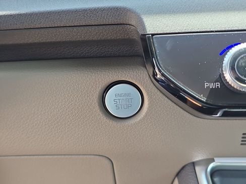 New 2026 Kia Carnival EX FWD image 29