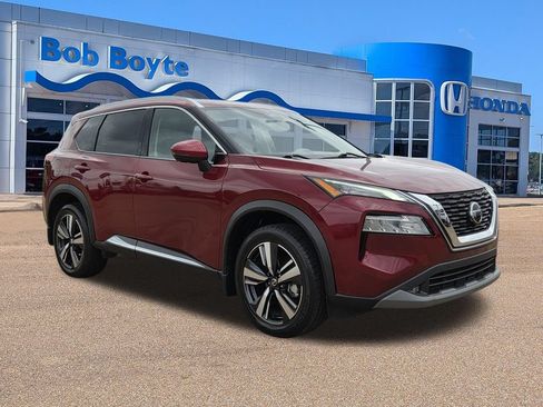 Used 2021 Nissan Rogue SL w/ Premium Package FWD image 3