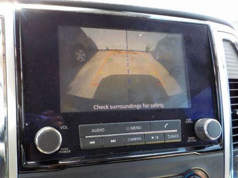 Used 2021 Nissan Titan SV image 23