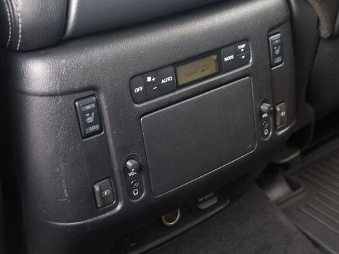 Used 2020 Nissan Armada Platinum AWD/4WD image 24