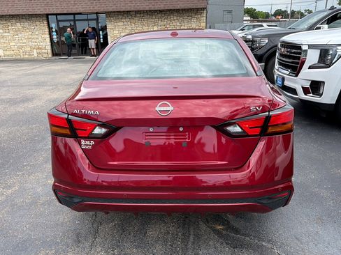 Used 2023 Nissan Altima 2.5 SV FWD image 6