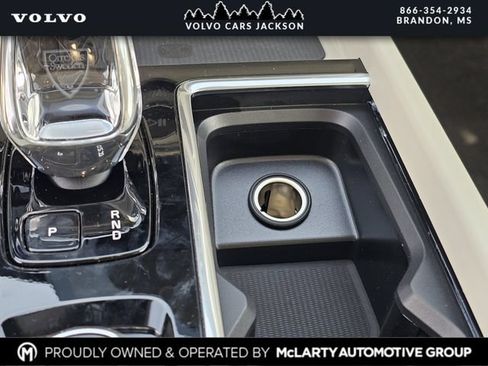 New 2026 Volvo XC60 B5 Ultra w/ Protection Package Premier AWD/4WD image 21