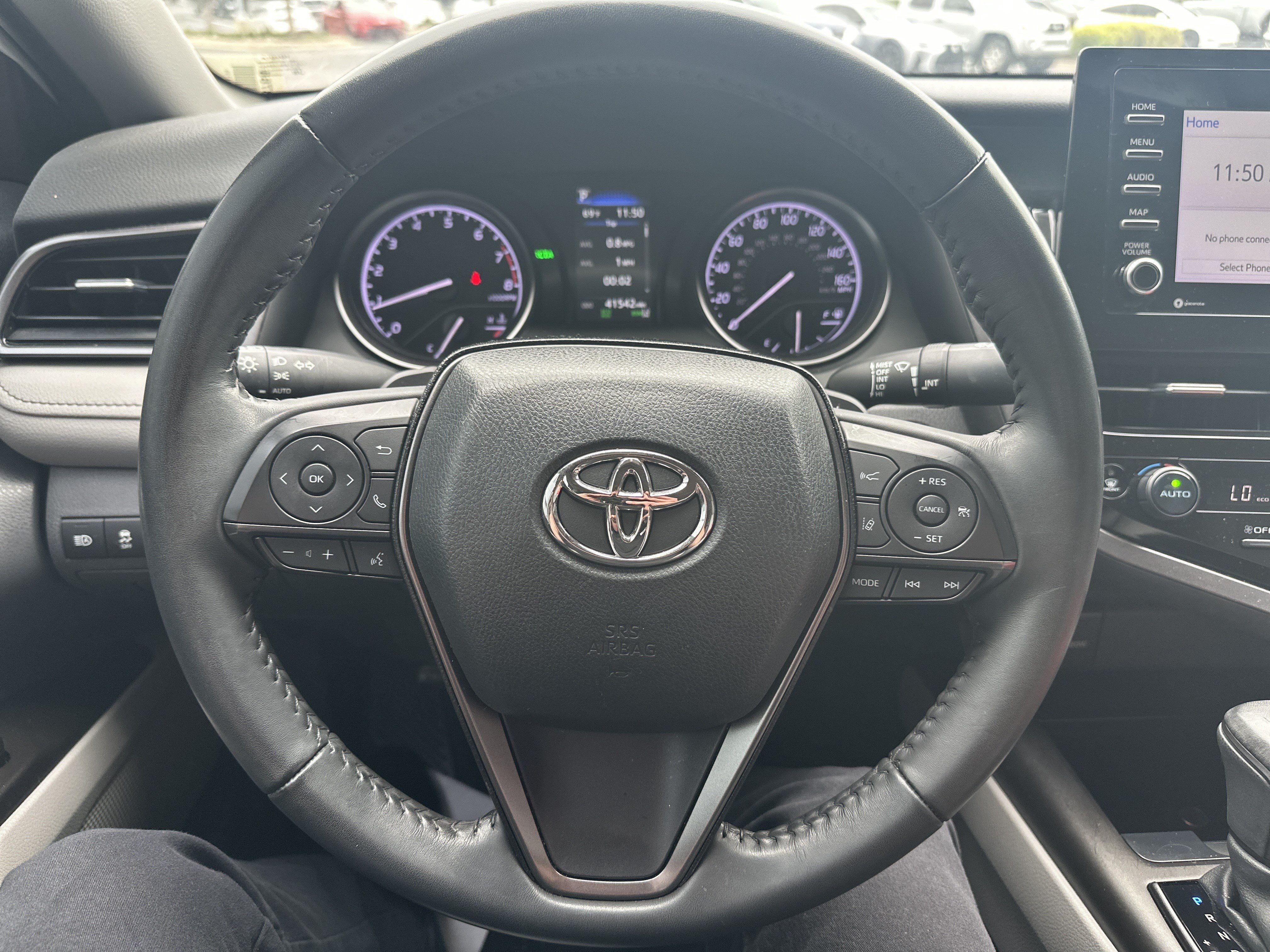 Used 2023 Toyota Camry SE w/ Convenience Package FWD image 17
