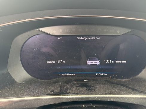 Used 2019 Volkswagen Tiguan SEL w/ 3rd Row Seat Package image 14