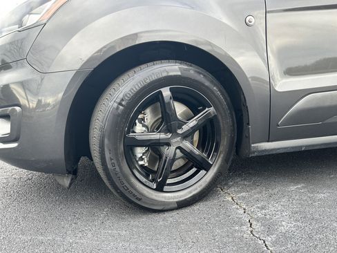 Used 2019 Ford Transit Connect XLT image 32