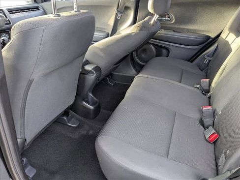 Used 2021 Honda HR-V LX image 17