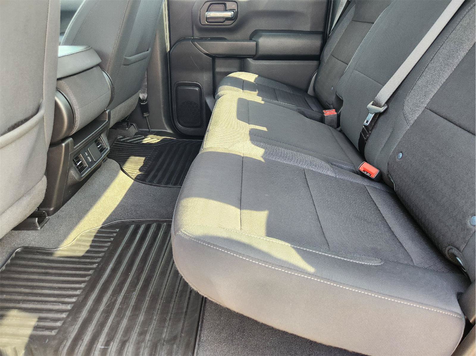 Used 2024 Chevrolet Silverado 2500 Custom w/ Custom Convenience Package AWD/4WD image 30