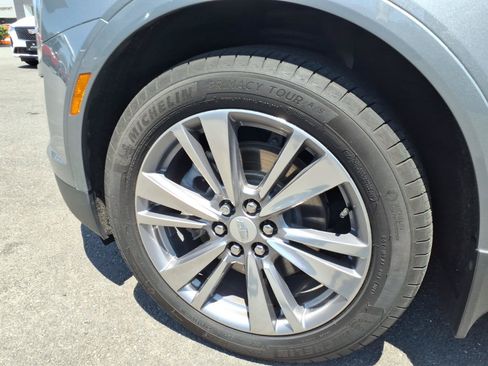 Certified 2024 Cadillac XT5 Premium Luxury AWD/4WD image 9