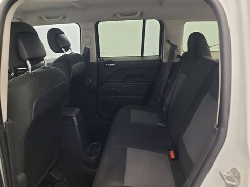 Used 2016 Jeep Patriot Sport AWD/4WD image 18