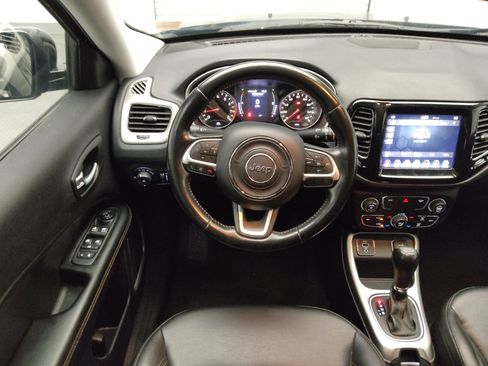 Used 2020 Jeep Compass Latitude FWD image 22