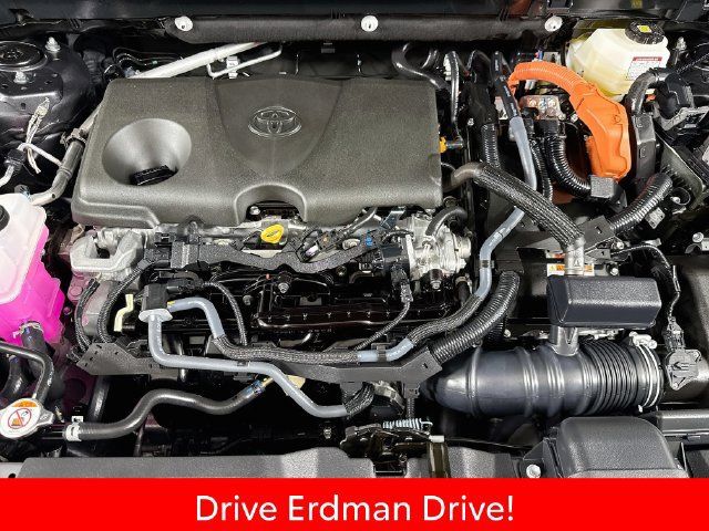 Certified 2025 Toyota RAV4 LE AWD/4WD image 30