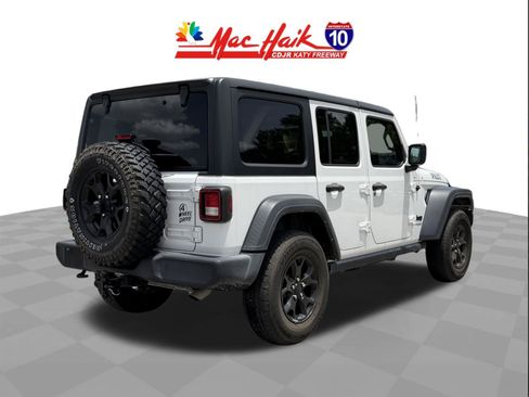 Used 2021 Jeep Wrangler Unlimited Sport AWD/4WD image 7