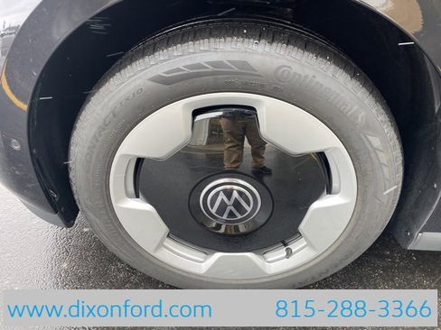 New 2025 Volkswagen ID. Buzz Pro S image 27