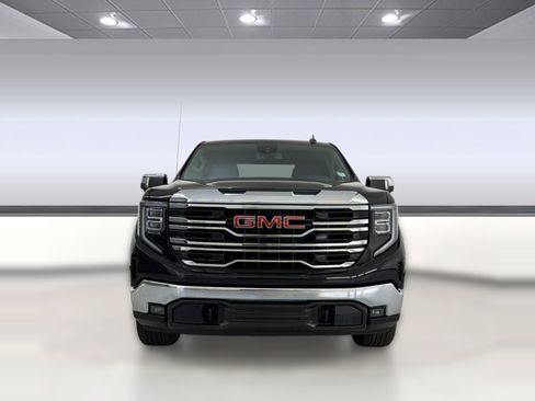 Used 2025 GMC Sierra 1500 SLT AWD/4WD image 6