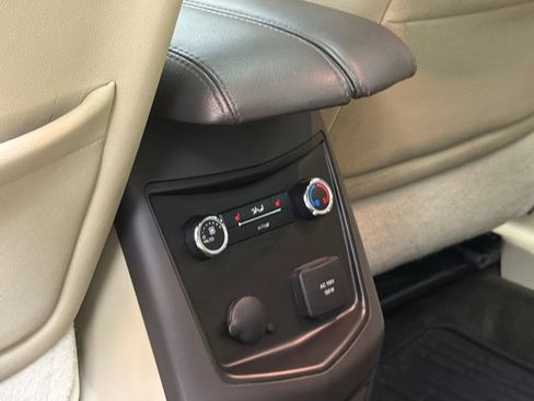 Used 2014 Lincoln MKT AWD w/ Equipment Group 201A image 20