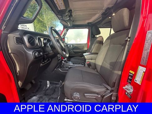 Used 2023 Jeep Gladiator Sport image 10