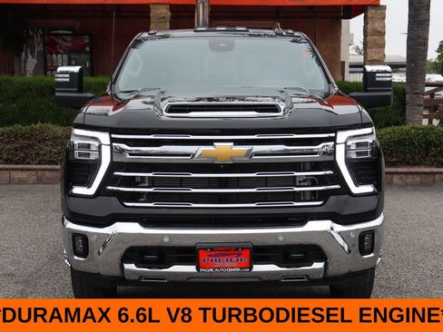 Used 2024 Chevrolet Silverado 3500 LTZ w/ LTZ Plus Package AWD/4WD image 3