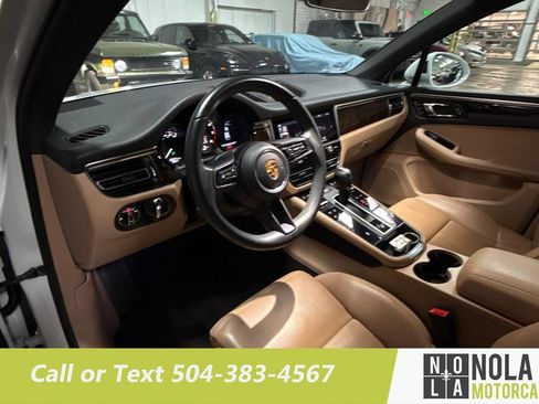 Used 2023 Porsche Macan AWD/4WD image 21