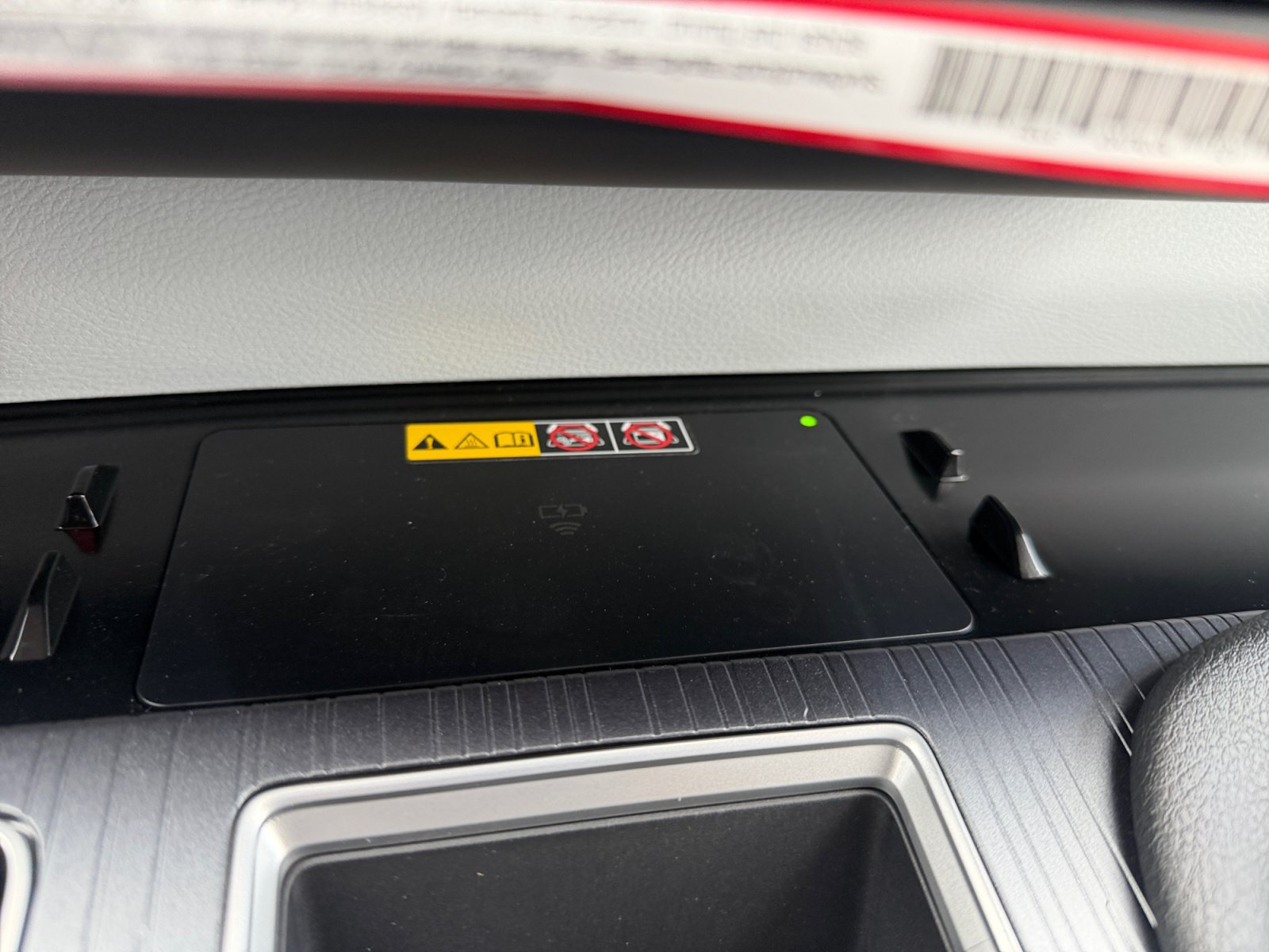 Certified 2026 Toyota Sienna XLE FWD image 22
