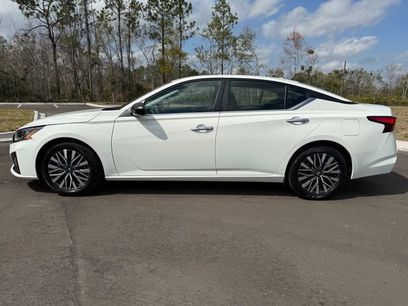 Used 2025 Nissan Altima 2.5 SV