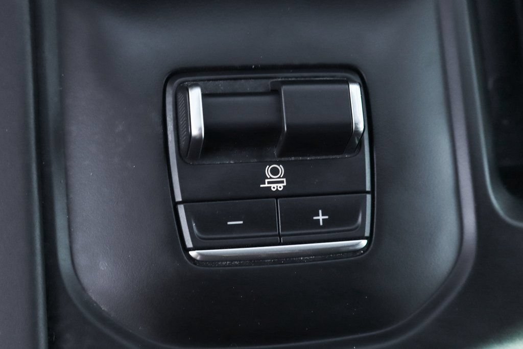 Used 2024 GMC Sierra 2500 Denali Ultimate AWD/4WD image 37