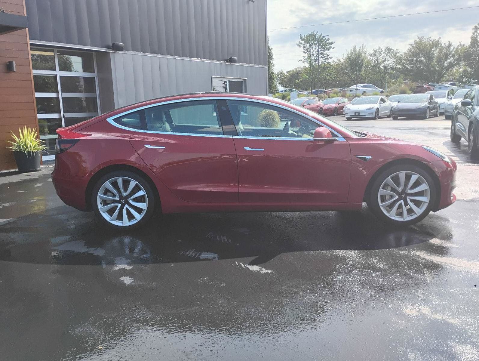 Used 2019 Tesla Model 3 Long Range AWD/4WD image 9