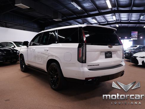 Used 2023 Cadillac Escalade Sport w/ LPO, ONYX Package AWD/4WD image 5