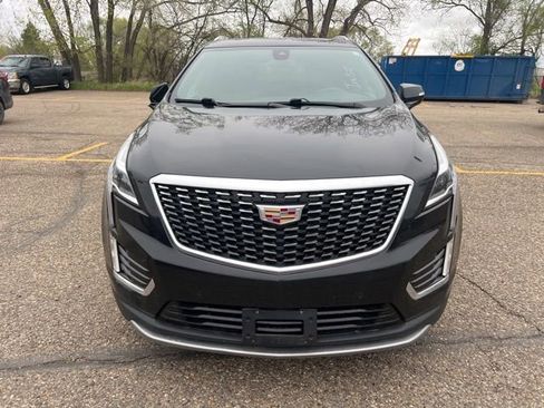 Used 2022 Cadillac XT5 Premium Luxury AWD/4WD image 2