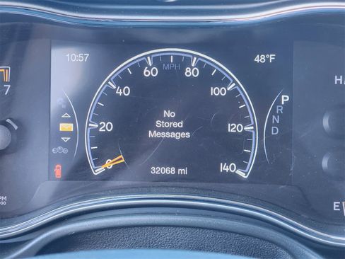 Used 2020 Jeep Grand Cherokee Laredo w/ 18" Wheel & 8.4" Radio Group image 13