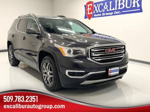 Used 2017 GMC Acadia SLT AWD/4WD image 1