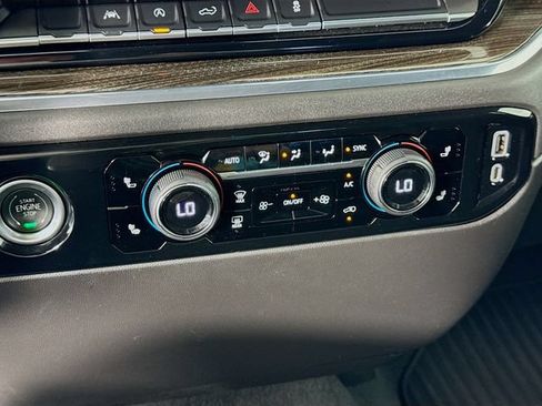 Used 2023 Chevrolet Silverado 1500 LT AWD/4WD image 17