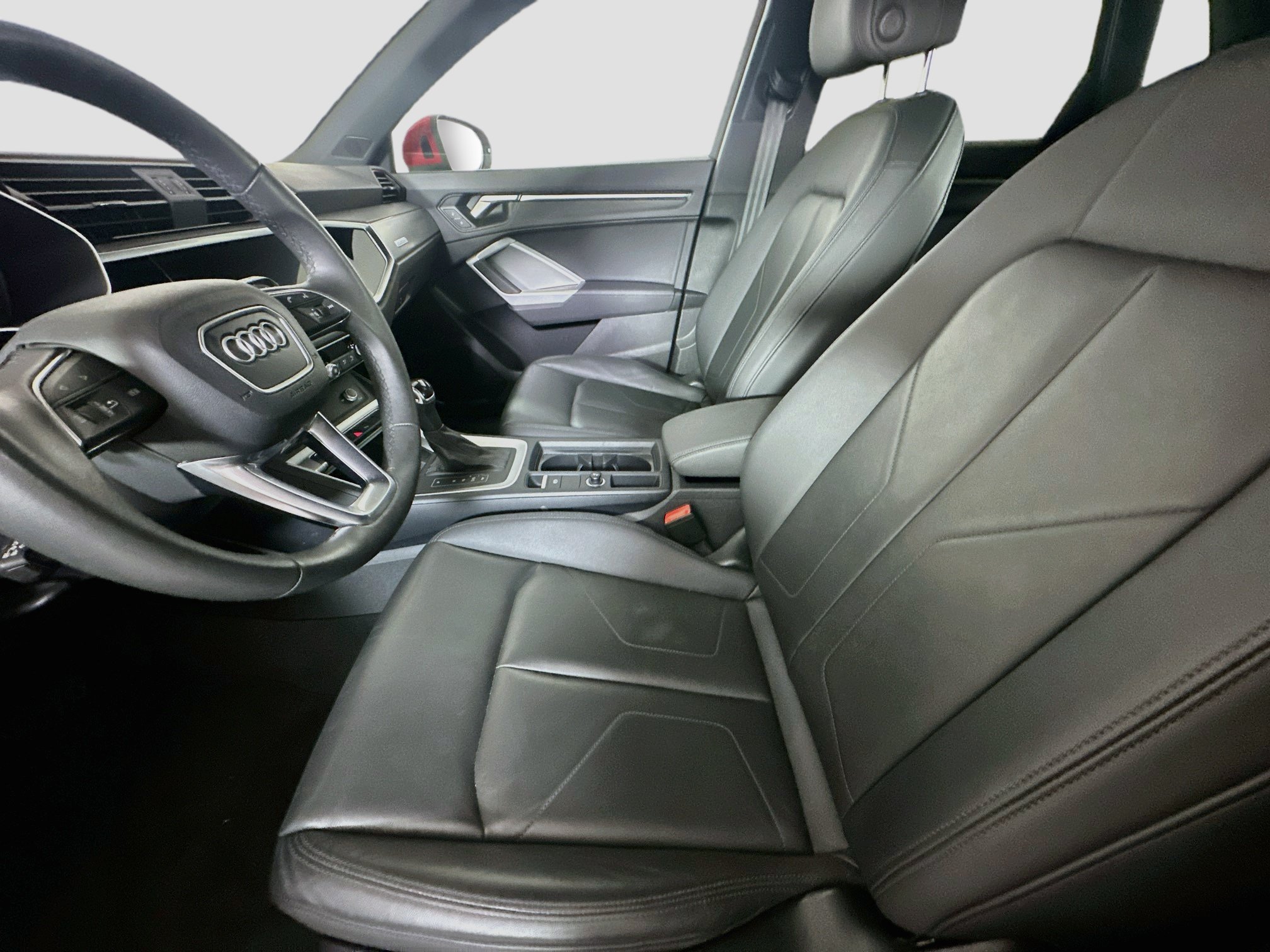 Used 2025 Audi Q3 2.0T Premium AWD/4WD image 13