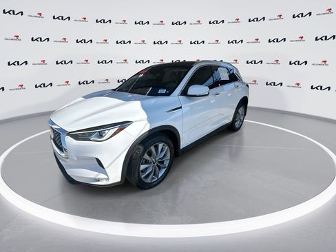 Used 2022 INFINITI QX50 Luxe image 4