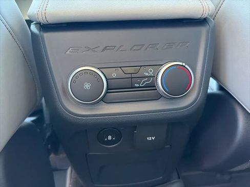 New 2026 Ford Explorer Active w/ Active Comfort Package RWD image 9