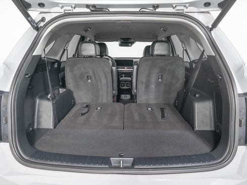 Used 2025 Kia Sorento EX image 11