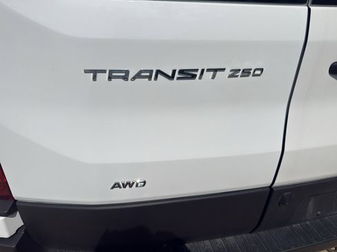 Used 2024 Ford Transit 250 Low Roof AWD w/ Exterior Upgrade Package image 9