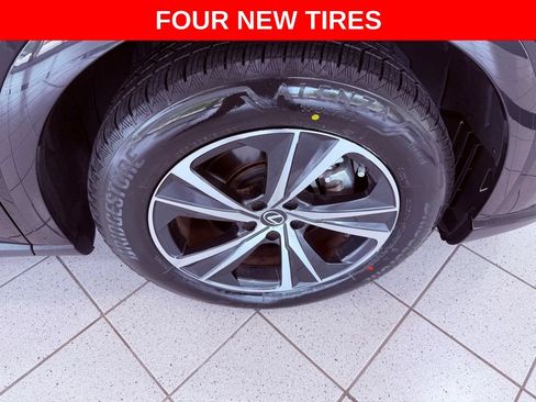 Used 2023 Lexus RX 350 Premium w/ Accessory Package FWD image 4