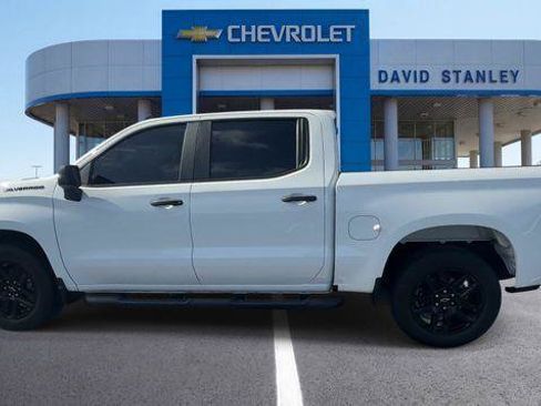 Used 2025 Chevrolet Silverado 1500 Custom w/ Turbomax Blackout Package RWD image 5