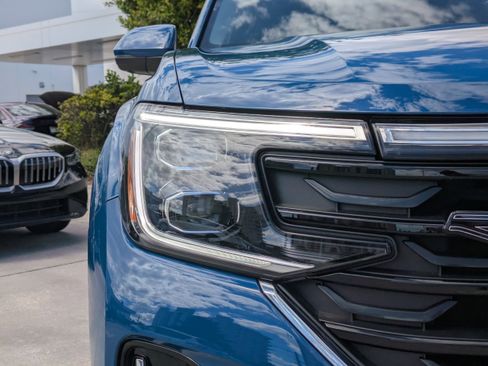 Used 2025 Volkswagen Atlas SEL Premium R-Line AWD/4WD image 10