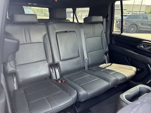 Used 2024 Chevrolet Suburban RST w/ Luxury Package AWD/4WD image 32